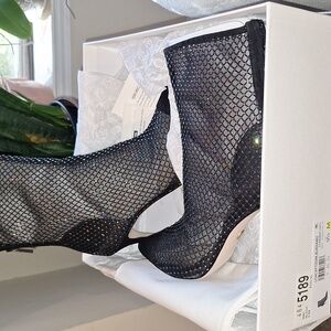 Veronica Beard elgant Black Mesh Women's Boots